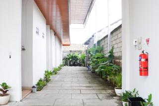 RedDoorz Plus Syariah at Umyas Hotel near Terminal Anjuk Ladang Nganjuk - 1