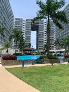 Aiza's CondoTel in Shell Residences near MOA and NAIA - 9