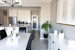 Scenic Cochrane Family Home - 6