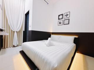 Space Residency by Lions Bay - 3