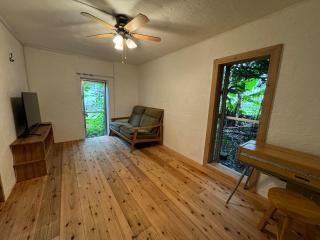 「池間島の一棟貸切りの宿アロハナ」日本最大級のサンゴ礁群ヤビジに最も近い宿。夕陽,海まで徒歩3分 - 4