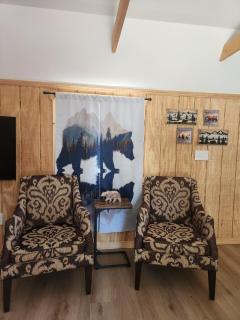 Serenity Cabin - Cozy Mountain retreat near Shenandoah National Park - 1