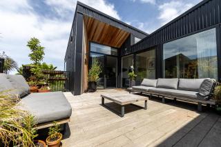 Elevated architectural home with stunning sea views - 0