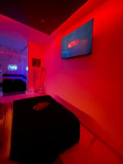 Suite Zen Amaryllis Jacuzzi TV Integrée Clim Wifi Béziers Centre Arrivée Autonome 24h24 - 4