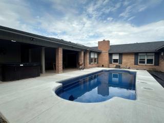Sleeps 33 - Oceanfront Luxury on Ocean Drive - 6