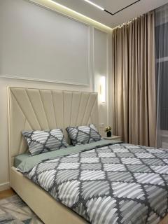 Уютная квартира рядом с ТРЦ Mega SilkWay - 0