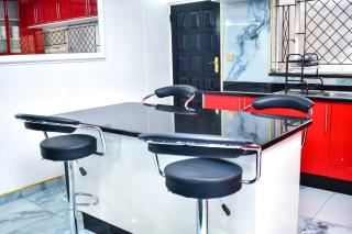 Premier Elegant Apartments - 5