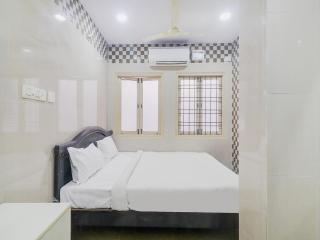 Hotel O Aroma Classic Near Nampally Railway station - 5
