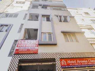 Hotel O Aroma Classic Near Nampally Railway station - 4