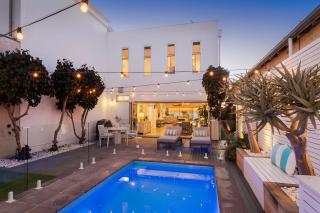 Villa Luxe on Henley by Belle Escapes - Premium Waterfront Living - 0