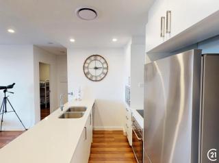 Stunning Water Views and Top Floor Unit - 6
