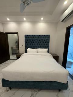 Regency Suites Apartment Hotel - 4