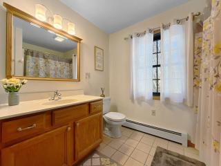 Beechwood Home Brought to you by GetAway Vacations - 9