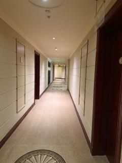 Luxury Michelangelo apartment at Nelson Mandela Square Sandton - 3