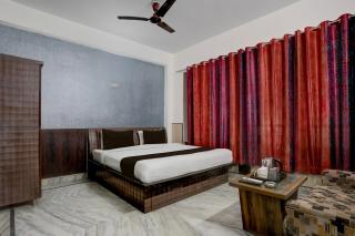 Super Collection O Gautameshver Mahadev Temple Formerly Pushp Vatika - 3