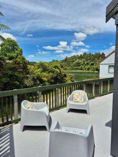 Lake House and Studio - Lake Rotoiti Holiday Home - 7