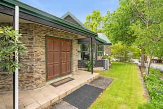 Tranquil Tipperary - Arrowtown Holiday Home - 9