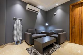 Hotel Xotic Avenue - 0