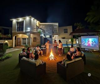 Royal Portico Villa - 8