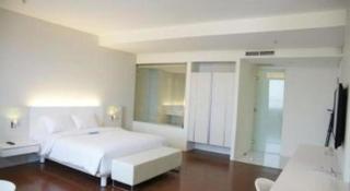 Everbright Ambon Hotel - 9