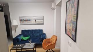 Stylish 2-Bedroom Duplex in Zagreb Center, Parking - 6