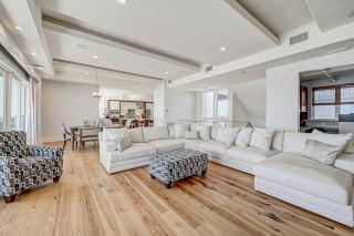 Ocean Paradise home - 1