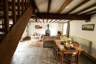 Sandbed Cottage, Fell End a characterful cottage with walks from the door over the Howgills - 8