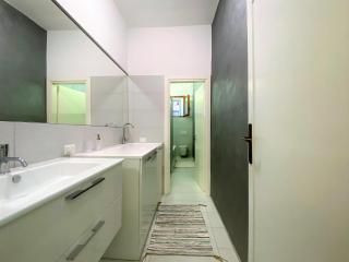 Palazzetto San Giovanni - In Front of the Baptistry - 3