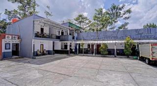 OYO 90405 Penginapan Sasti Kuningan - 1