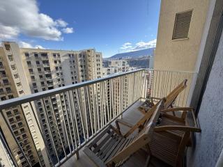 GG Home - 2BR Spacious Getaway with fantastic view - Tiflis - 9