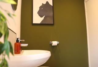 Five bedroom house with parking - 2