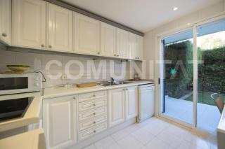 Apartamento céntrico con piscina y aparcamiento - 3