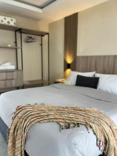 Fourteen38 Mews Guesthouse - 9