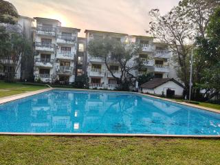 Whispers on the Wall, Candolim - 2