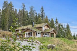 Scenic Lake Cabin, 30 Mins from Airport - 0
