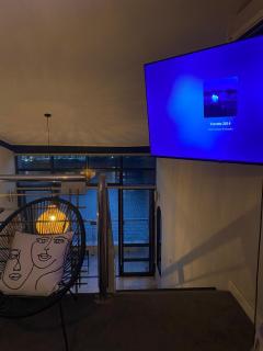 Tyger Lake Luxury Loft - 6