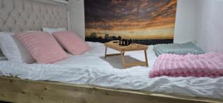 The Orchard's Nook Treehouse - Cottenham - 1