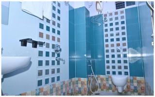 Hotel-Cold-Palace - 5