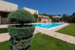 Chios Seafront Luxury Villa with Pool - 7