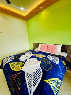 Dawn and Dusk Villa 6BHK with Private Pool Panchgani - 1