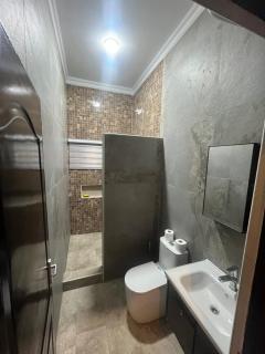 Achimota Luxe Haven Luxury 3BR All Ensuite - 4