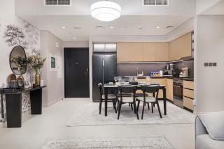 Luxury 4BR Burj Khalifa Dubai Mall - 2