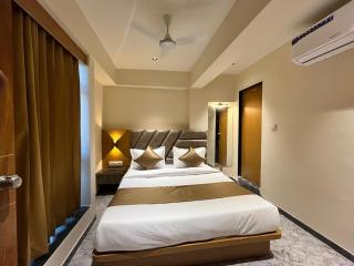 Hotel Belleview VASTRAPUR - 4
