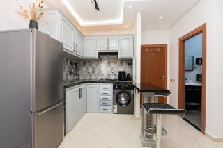 Red City Elegant Stay - 5