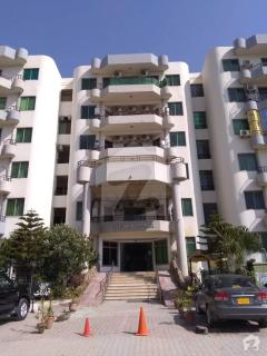 Stylish 1-Bedroom Suite with Balcony F-11 Markaz Park View - 9
