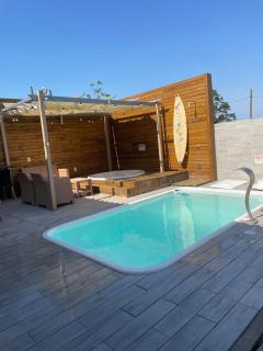 Casa com piscina e hidro, a 8 min da praia do sonho, Palhoça - Palhoça - 0