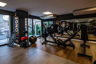 Studio Contemporâneo na Barra, Varanda, Piscina, Academia, próximo ao mar - 8