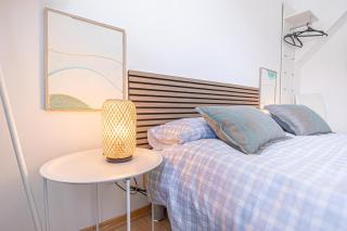 Stylish Private Rooms in 3BR Apartment with Balcony, City Center - 1