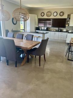 Family home+views+pets+garden+solar - 5