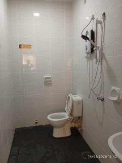 Seberang Jaya Family Pool Homestay Near Hospital 3 Bedroom Aircond 2 Bathroom & Family Room Aircond - Perai - 1